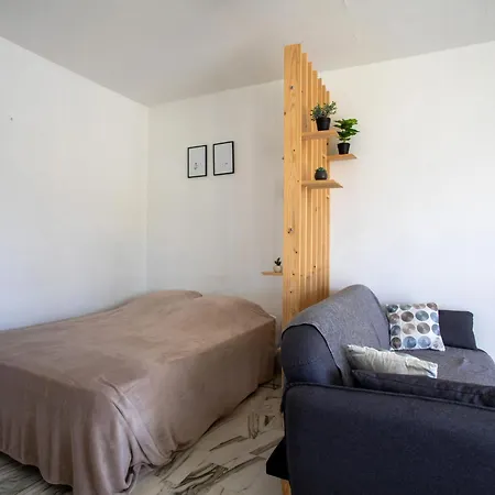 Appartement Le Ponant By Interhome Saint-Laurent-du-Var